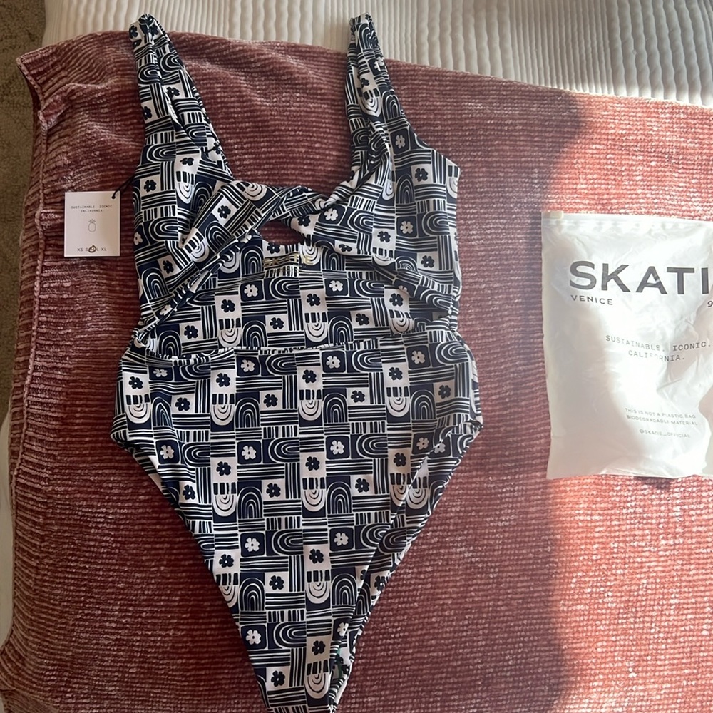 Chloe - Kilauea skatie one piece swimsuit